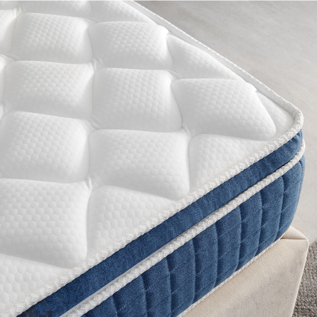Queen Size Hybrid Innerspring and Gel Memory Foam Mattress L385999