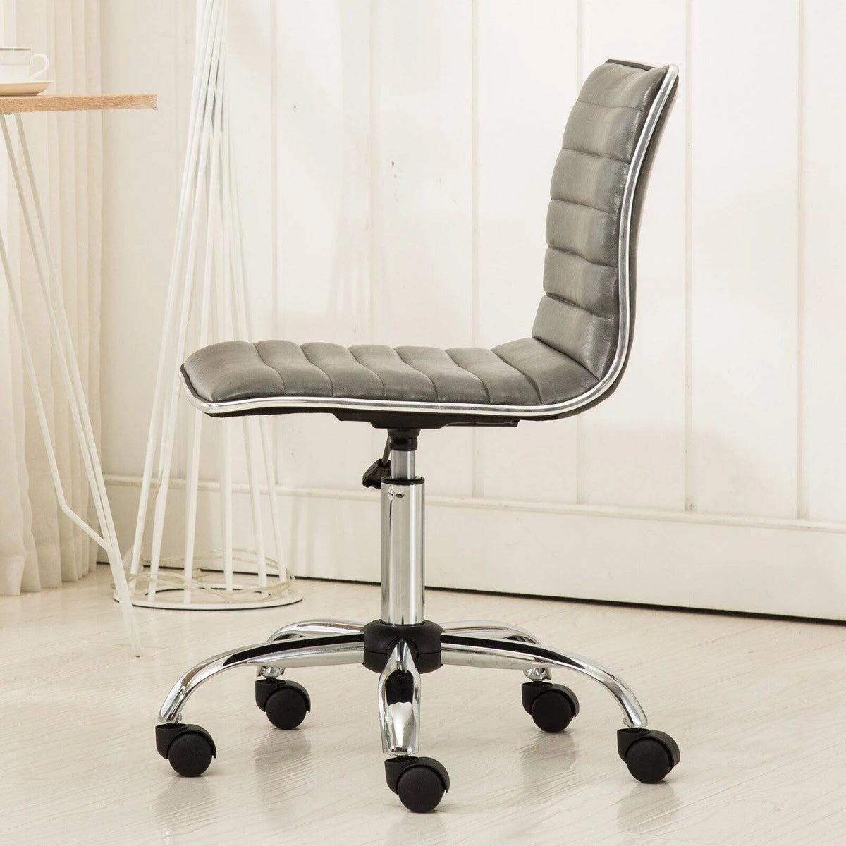 White Adjustable Air Lift Office Chair Z391021