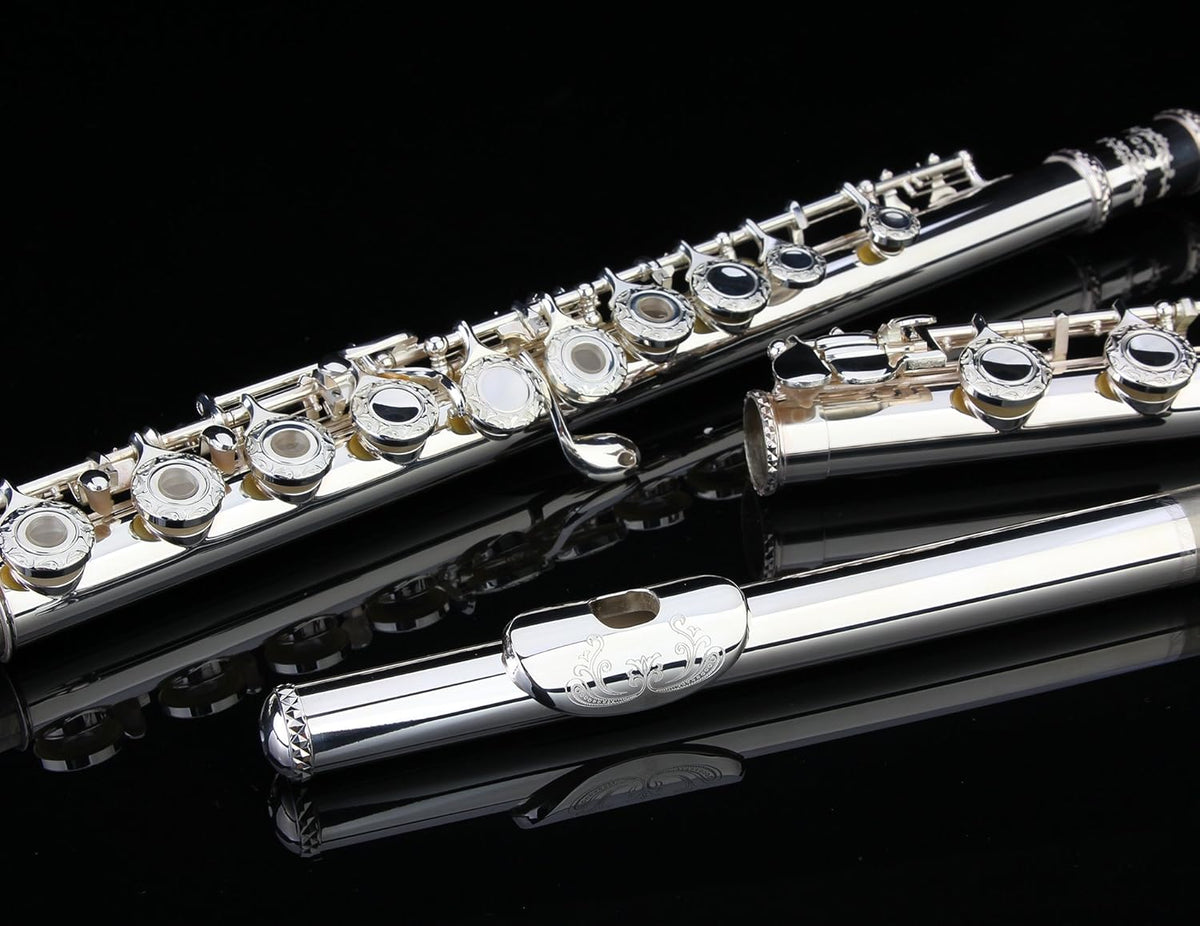 Hand Engraved Silver Plated 17 Hole C Flute with Case M236067