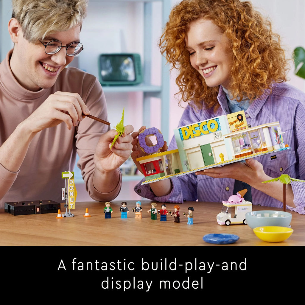 Model Kit with 7 Minifigures K550629